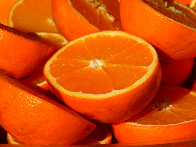 8 ผลไม้ลดความอ้วน สูตรลดน้ำหนัก พุงยุบอย่างอร่อย! ผลไม้ลดความอ้วน orange